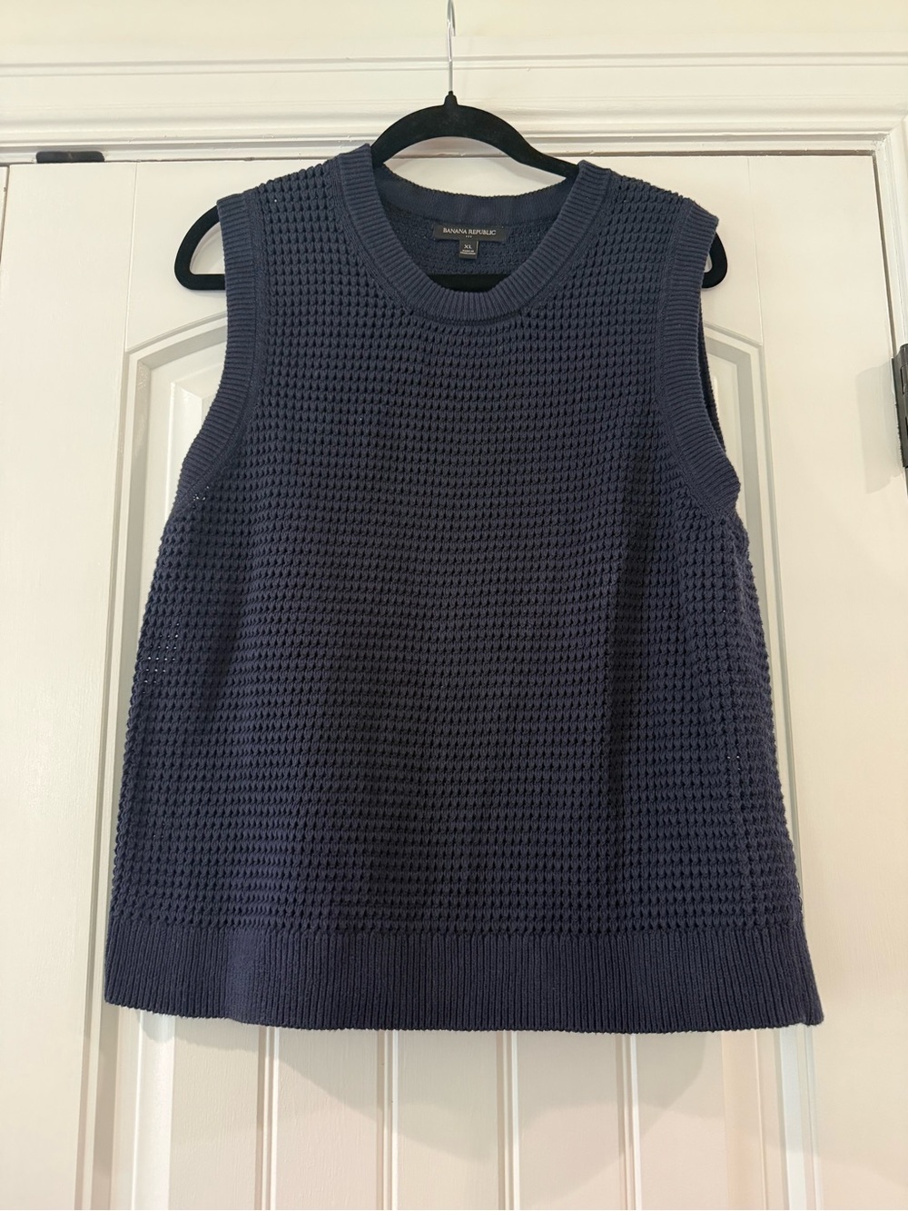 Banana Republic Navy Blue Knit Sleeveless Sweater Shell